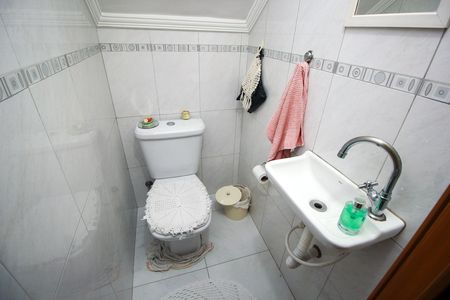 Casa à venda com 120m², 3 quartos e 2 vagas Casa à venda com 120m², 3 quartos e 2 vagasLavabo