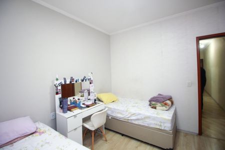 Casa à venda com 120m², 3 quartos e 2 vagas Casa à venda com 120m², 3 quartos e 2 vagasQuarto 2