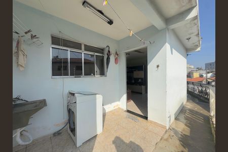 Casa à venda com 100m², 3 quartos e 3 vagasÁrea de Serviço 2