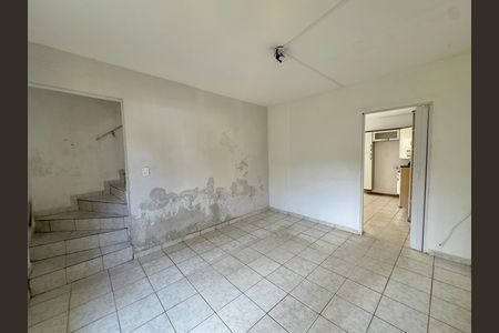 Casa à venda com 100m², 3 quartos e 3 vagasSala