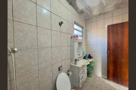 Casa à venda com 100m², 3 quartos e 3 vagasBanheiro 3