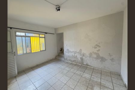 Casa à venda com 100m², 3 quartos e 3 vagasSala