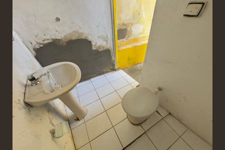 Casa à venda com 100m², 3 quartos e 3 vagasBanheiro 2