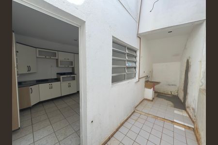 Casa à venda com 100m², 3 quartos e 3 vagasÁrea de Serviço
