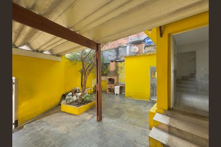 Casa à venda com 100m², 3 quartos e 3 vagasQuintal