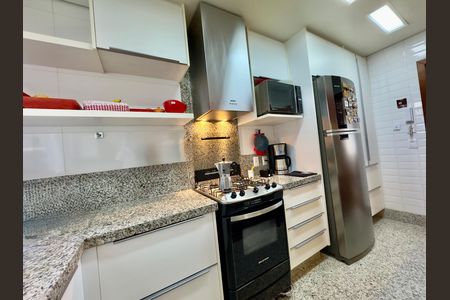 Apartamento à venda com 100m², 2 quartos e 1 vaga