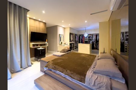Casa de condomínio à venda com 390m², 4 quartos e 2 vagas Casa de condomínio à venda com 390m², 4 quartos e 2 vagasFoto 59