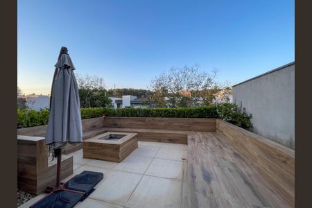Casa de condomínio à venda com 390m², 4 quartos e 2 vagas Casa de condomínio à venda com 390m², 4 quartos e 2 vagasFoto 08
