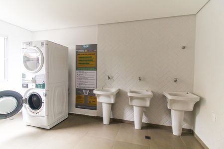Studio para alugar com 20m², 1 quarto e sem vaga Studio para alugar com 20m², 1 quarto e sem vagaLavanderia