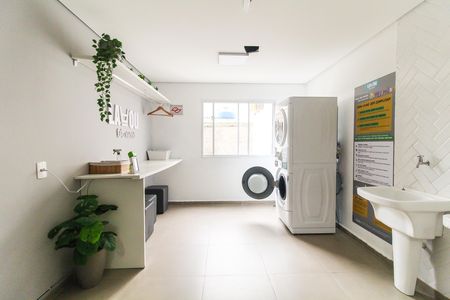 Studio para alugar com 20m², 1 quarto e sem vaga Studio para alugar com 20m², 1 quarto e sem vagaLavanderia