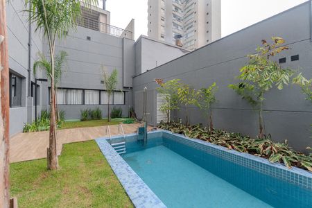 Apartamento para alugar com 27m², 1 quarto e sem vaga Apartamento para alugar com 27m², 1 quarto e sem vagaÁrea comum - Piscina