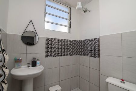 Apartamento para alugar com 48m², 2 quartos e 1 vaga Apartamento para alugar com 48m², 2 quartos e 1 vagaBanheiro