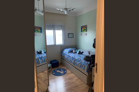 Quarto  de apartamento à venda com 3 quartos, 65m² em Azenha, Porto Alegre