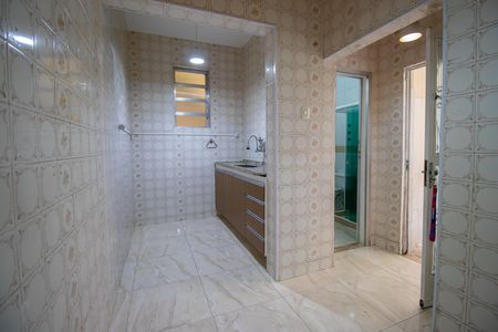 Apartamento para alugar com 100m², 3 quartos e sem vaga Apartamento para alugar com 100m², 3 quartos e sem vagaCozinha