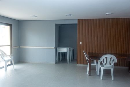 Apartamento à venda com 74m², 2 quartos e 1 vaga