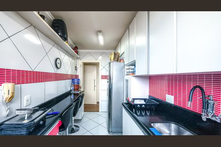 Apartamento à venda com 74m², 2 quartos e 1 vaga Apartamento à venda com 74m², 2 quartos e 1 vagaCozinha e Área de Serviço