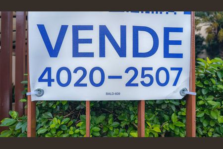 Apartamento à venda com 74m², 2 quartos e 1 vaga Apartamento à venda com 74m², 2 quartos e 1 vagaPlaquinha instalada