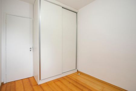 Apartamento para alugar com 74m², 2 quartos e 1 vagaQuarto