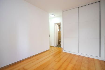 Apartamento para alugar com 74m², 2 quartos e 1 vagaSuíte