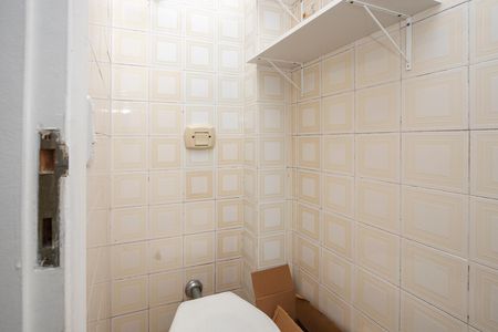 Apartamento para alugar com 74m², 2 quartos e 1 vagaBanheiro de Serviço