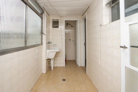 Apartamento para alugar com 74m², 2 quartos e 1 vagaÁrea de Serviço