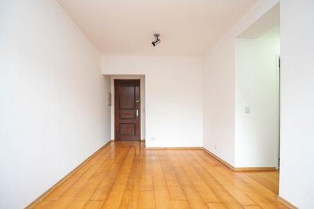 Apartamento para alugar com 74m², 2 quartos e 1 vagaSala