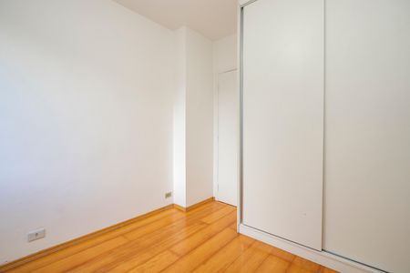 Apartamento para alugar com 74m², 2 quartos e 1 vagaQuarto