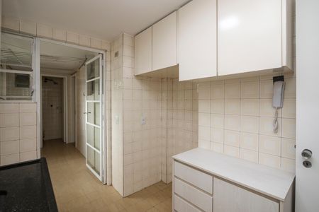 Apartamento para alugar com 74m², 2 quartos e 1 vagaCozinha