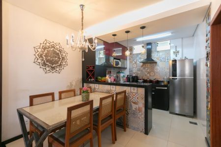 Casa de condomínio à venda com 90m², 4 quartos e 2 vagas