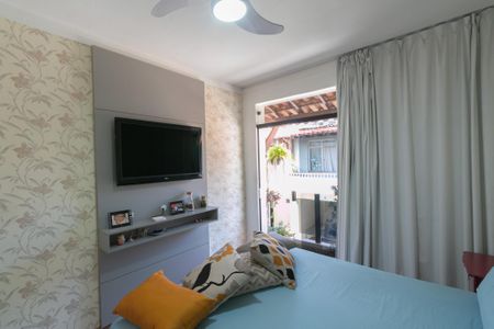 Casa de condomínio à venda com 90m², 4 quartos e 2 vagas