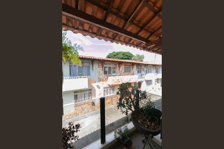 Casa de condomínio à venda com 90m², 4 quartos e 2 vagas