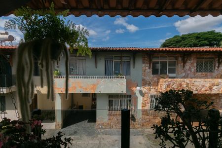 Casa de condomínio à venda com 90m², 4 quartos e 2 vagas