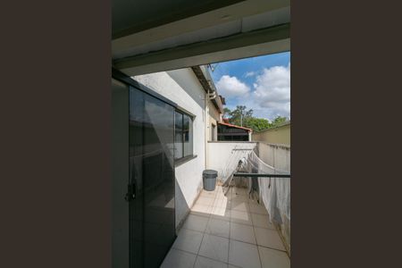 Casa de condomínio à venda com 90m², 4 quartos e 2 vagas