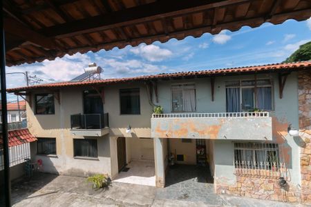 Casa de condomínio à venda com 90m², 4 quartos e 2 vagas