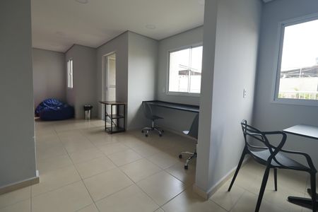 Apartamento à venda com 37m², 2 quartos e sem vagaÁrea comum - Sala de Jogos