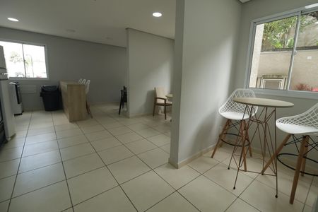 Apartamento à venda com 37m², 2 quartos e sem vagaÁrea comum - Salão de festas