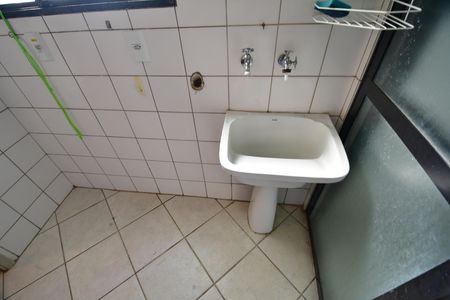 Apartamento para alugar com 75m², 3 quartos e 1 vagaÁrea de Serviço