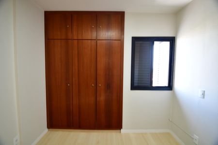 Apartamento para alugar com 75m², 3 quartos e 1 vagaQuarto 2 - Suíte