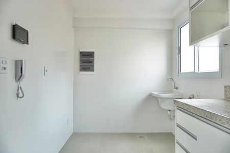Apartamento para alugar com 130m², 2 quartos e 2 vagas Apartamento para alugar com 130m², 2 quartos e 2 vagasCozinha e Área de Serviço