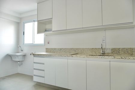 Apartamento para alugar com 130m², 2 quartos e 2 vagas Apartamento para alugar com 130m², 2 quartos e 2 vagasCozinha e Área de Serviço