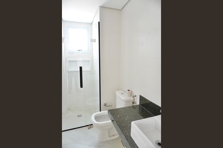 Apartamento para alugar com 130m², 2 quartos e 2 vagas Apartamento para alugar com 130m², 2 quartos e 2 vagasBanheiro da cobertura