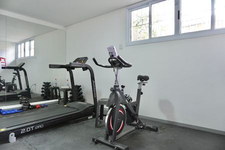 Apartamento para alugar com 130m², 2 quartos e 2 vagas Apartamento para alugar com 130m², 2 quartos e 2 vagasÁrea comum - Academia