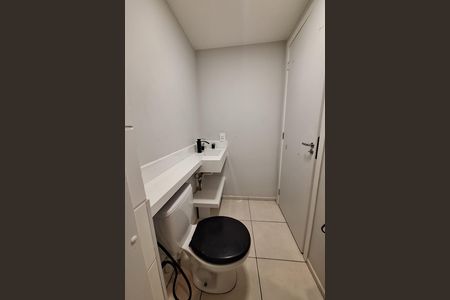 Casa para alugar com 48m², 2 quartos e 1 vaga Casa para alugar com 48m², 2 quartos e 1 vagaBanheiro