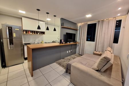Sala de casa para alugar com 2 quartos, 48m² em Parque Sarapuí, Duque de Caxias