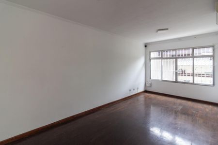 Casa à venda com 125m², 3 quartos e 2 vagas Casa à venda com 125m², 3 quartos e 2 vagasSala de Estar