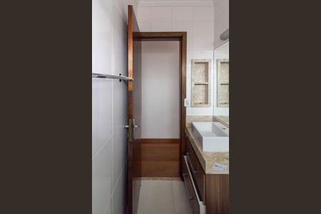 Casa à venda com 125m², 3 quartos e 2 vagas Casa à venda com 125m², 3 quartos e 2 vagasBanheiro Social