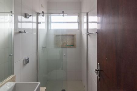 Casa à venda com 125m², 3 quartos e 2 vagas Casa à venda com 125m², 3 quartos e 2 vagasBanheiro Social