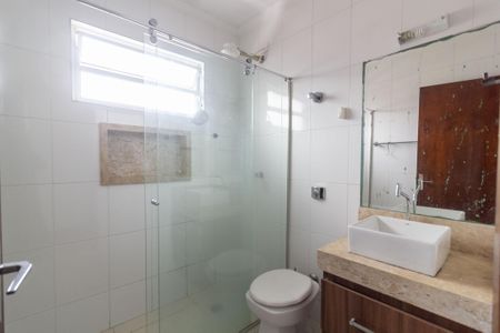 Casa à venda com 125m², 3 quartos e 2 vagas Casa à venda com 125m², 3 quartos e 2 vagasBanheiro Suíte