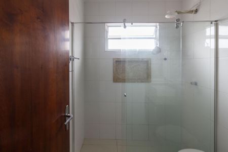 Casa à venda com 125m², 3 quartos e 2 vagas Casa à venda com 125m², 3 quartos e 2 vagasBanheiro Suíte