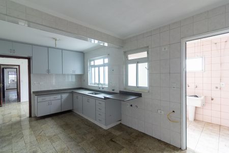 Casa à venda com 125m², 3 quartos e 2 vagas Casa à venda com 125m², 3 quartos e 2 vagasCozinha